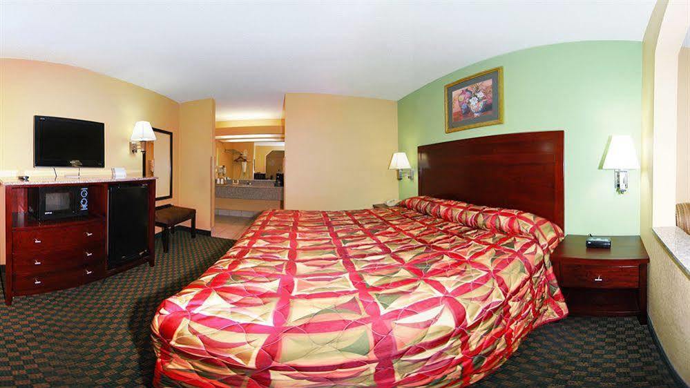 Rodeway Inn & Suites New Orleans Ngoại thất bức ảnh